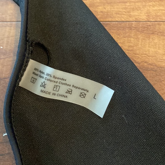 Shein One Piece - Picture 4 of 4